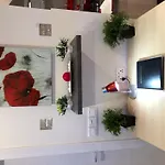 Sea View 2 Bedroom Penthouse Close To Hpi6767 * Marsaskala