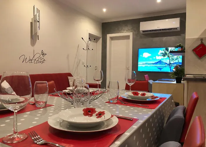 Sea View 2 Bedroom Penthouse Close To Hpi6767