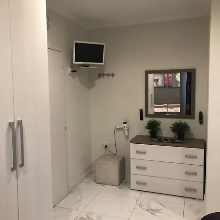 Sea View 2 Bedroom Penthouse Close To Hpi6767