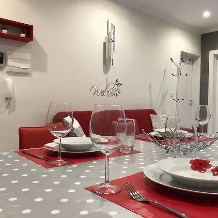 Sea View 2 Bedroom Penthouse Close To Hpi6767 * Marsaskala