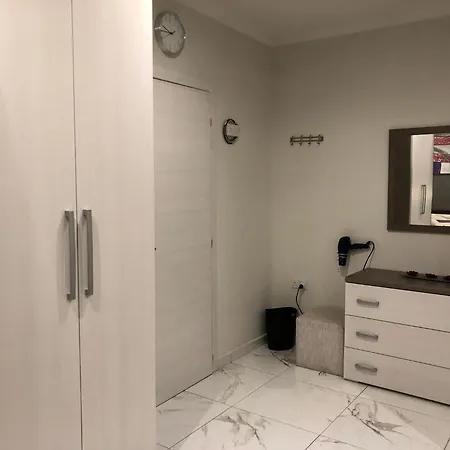 Apartment Sea View 2 Bedroom Penthouse Close To Hpi6767 *