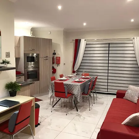 Apartment Sea View 2 Bedroom Penthouse Close To Hpi6767