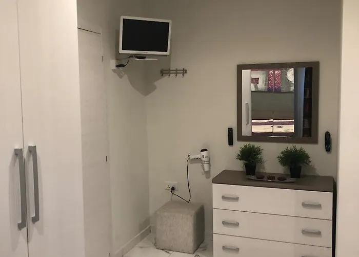 Sea View 2 Bedroom Penthouse Close To Hpi6767