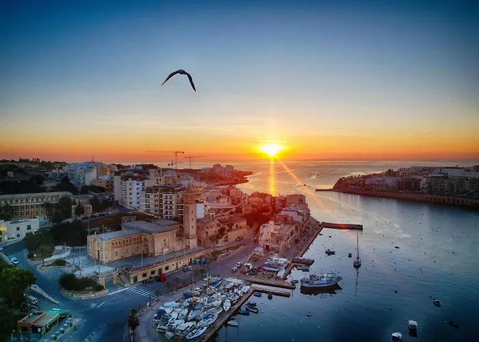 Sea View 2 Bedroom Penthouse Close To Hpi6767 * Марсаскала