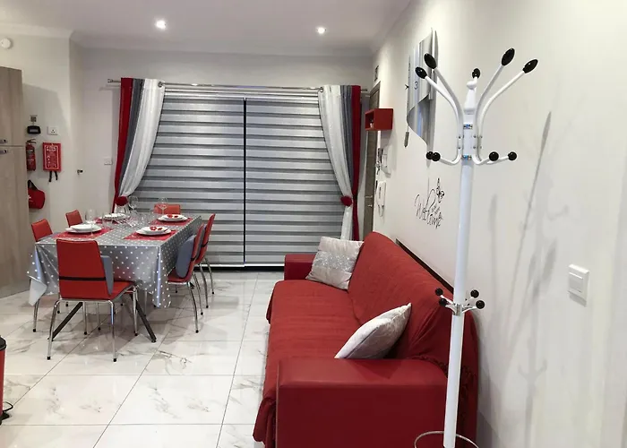 Sea View 2 Bedroom Penthouse Close To Hpi6767 *